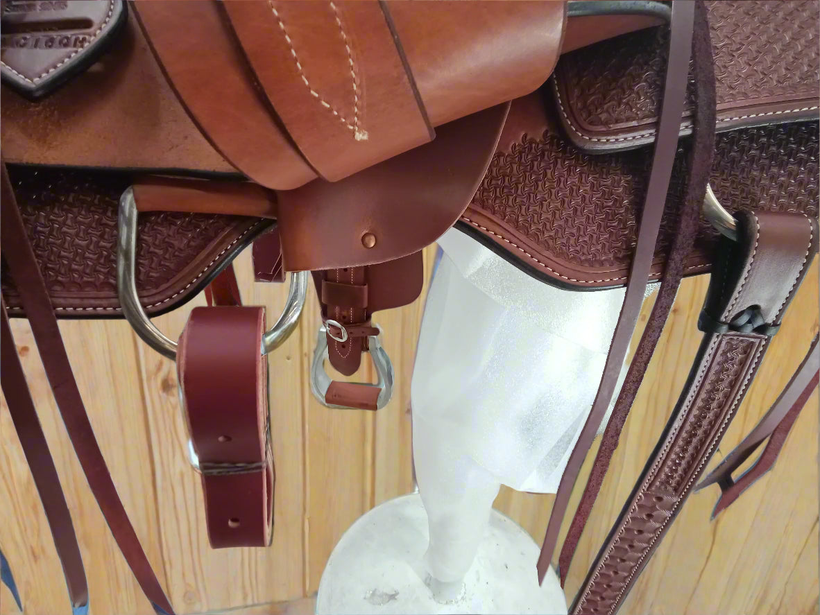 Working Cowhorse 16"