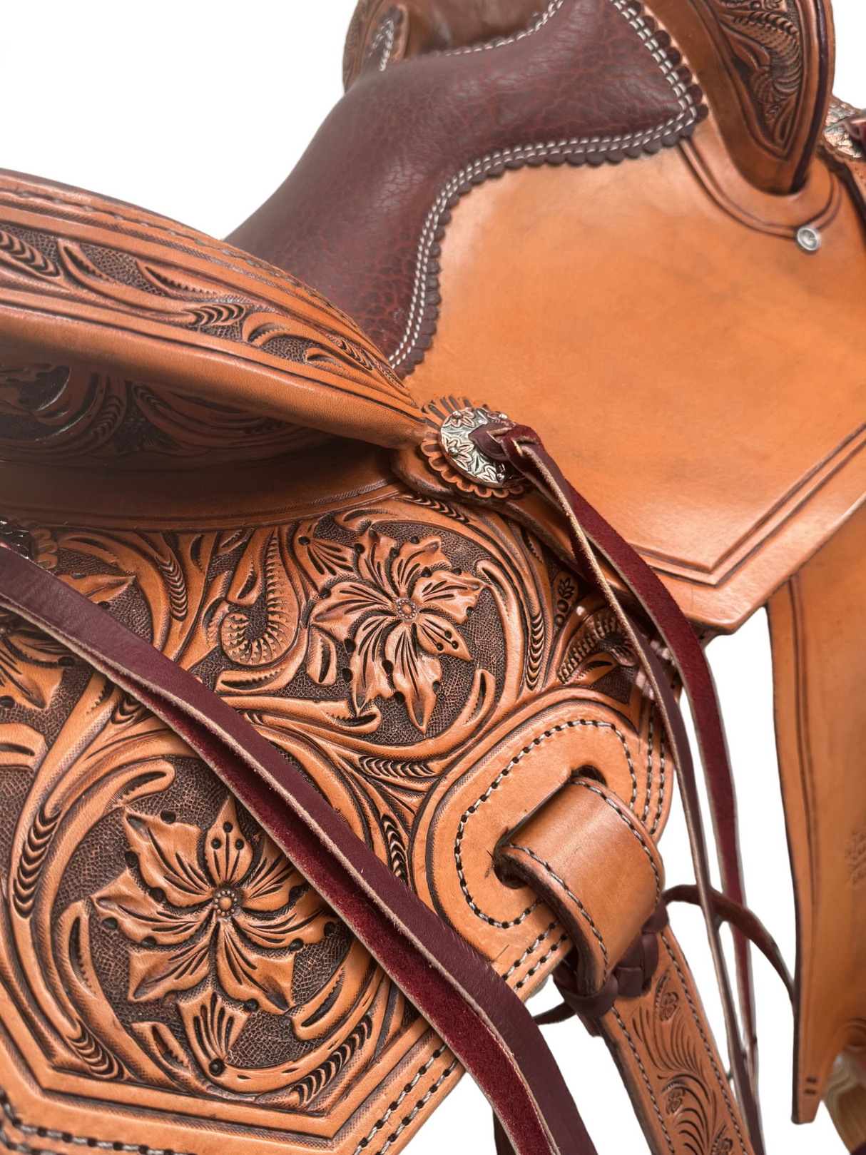 Floral tooled saddle