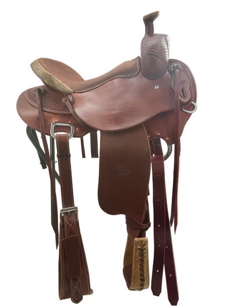 Double skirt ranch saddle