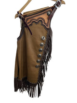 Chinks con conchos ranurados