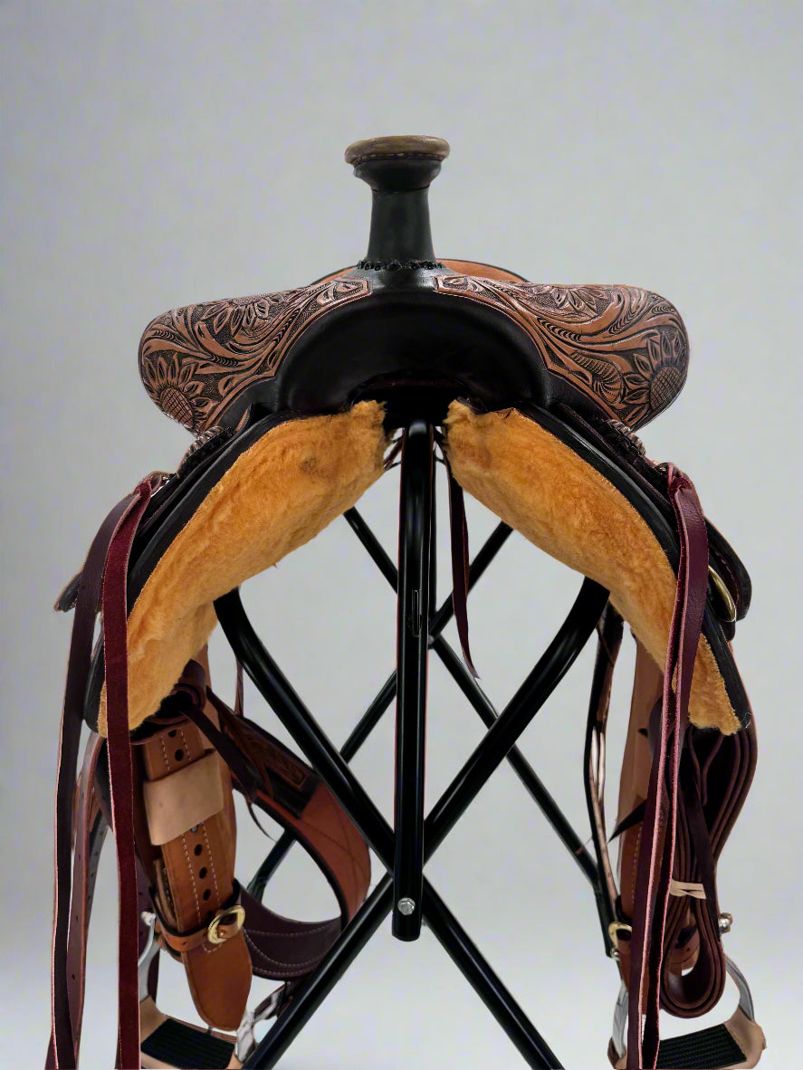 Cowgirl Deluxe Custom 16.5"