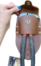 Portador de alicates para cercas